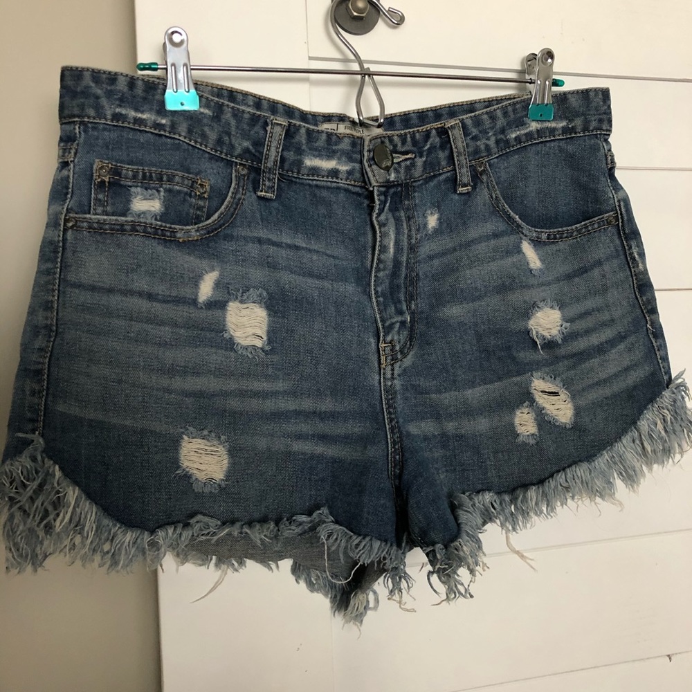 Free People cut off shorts | size 31